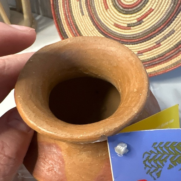 Tarahumara Sekati  Pottery Olla Vessel 3.5” Tall - Picture 3 of 5